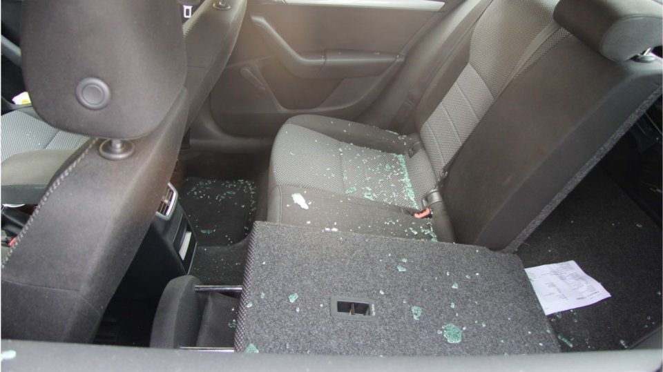 Policie prosí o pomoc v případu krádeže notebooku a pěti milionů korun